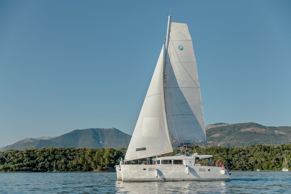 Lagoon 450